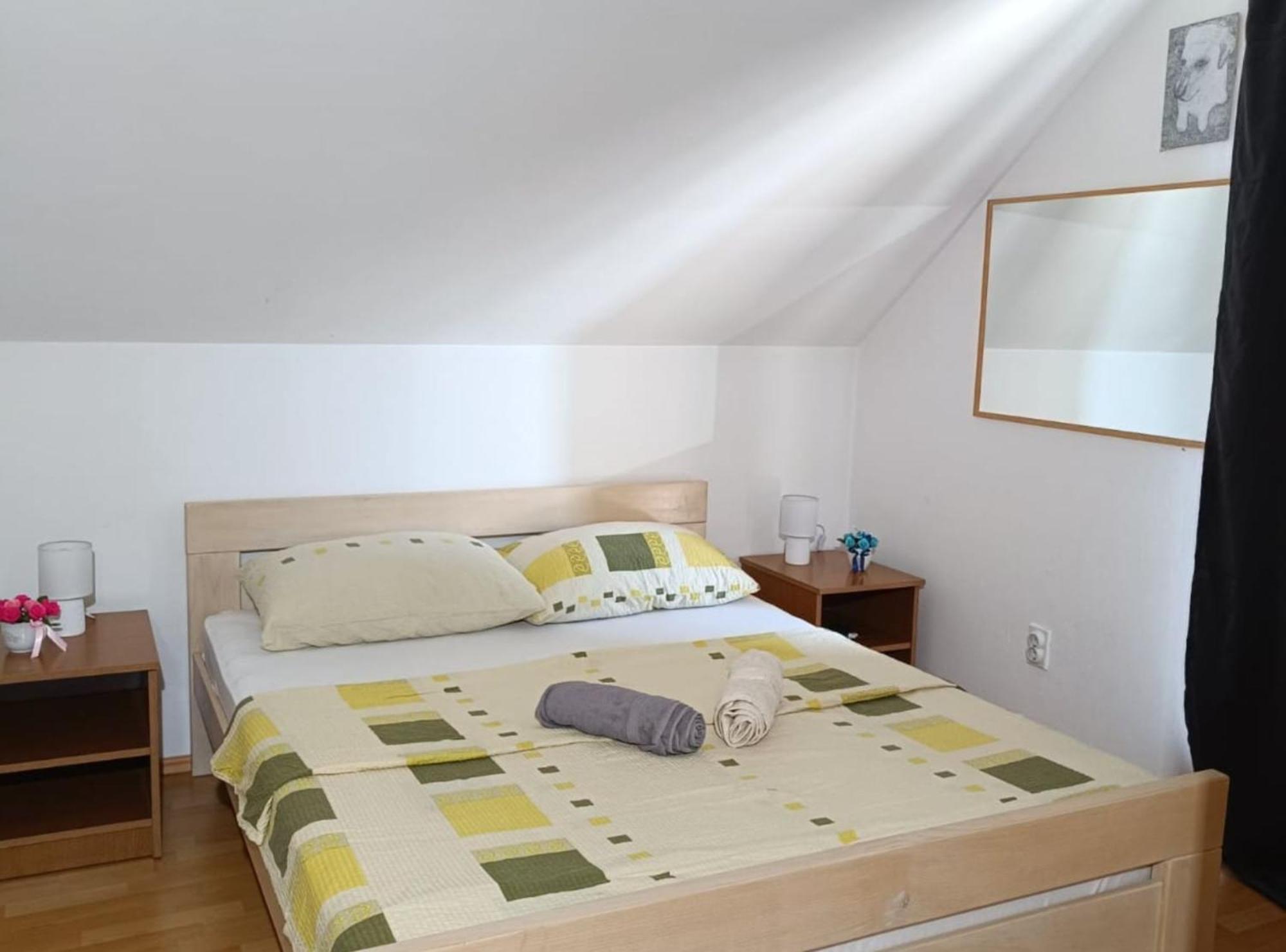 Apartmani Tea I Toni Gradiste Exterior foto